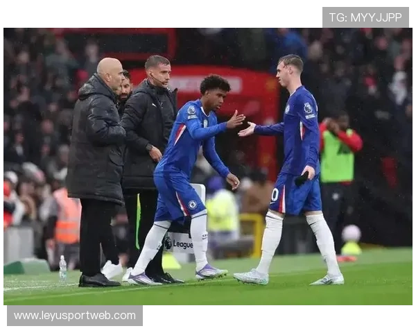 切尔西门将失误导致失球，球队防守稳定性不足问题暴露